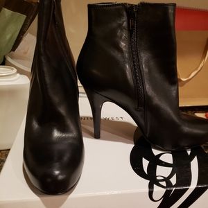 Nine West black booties